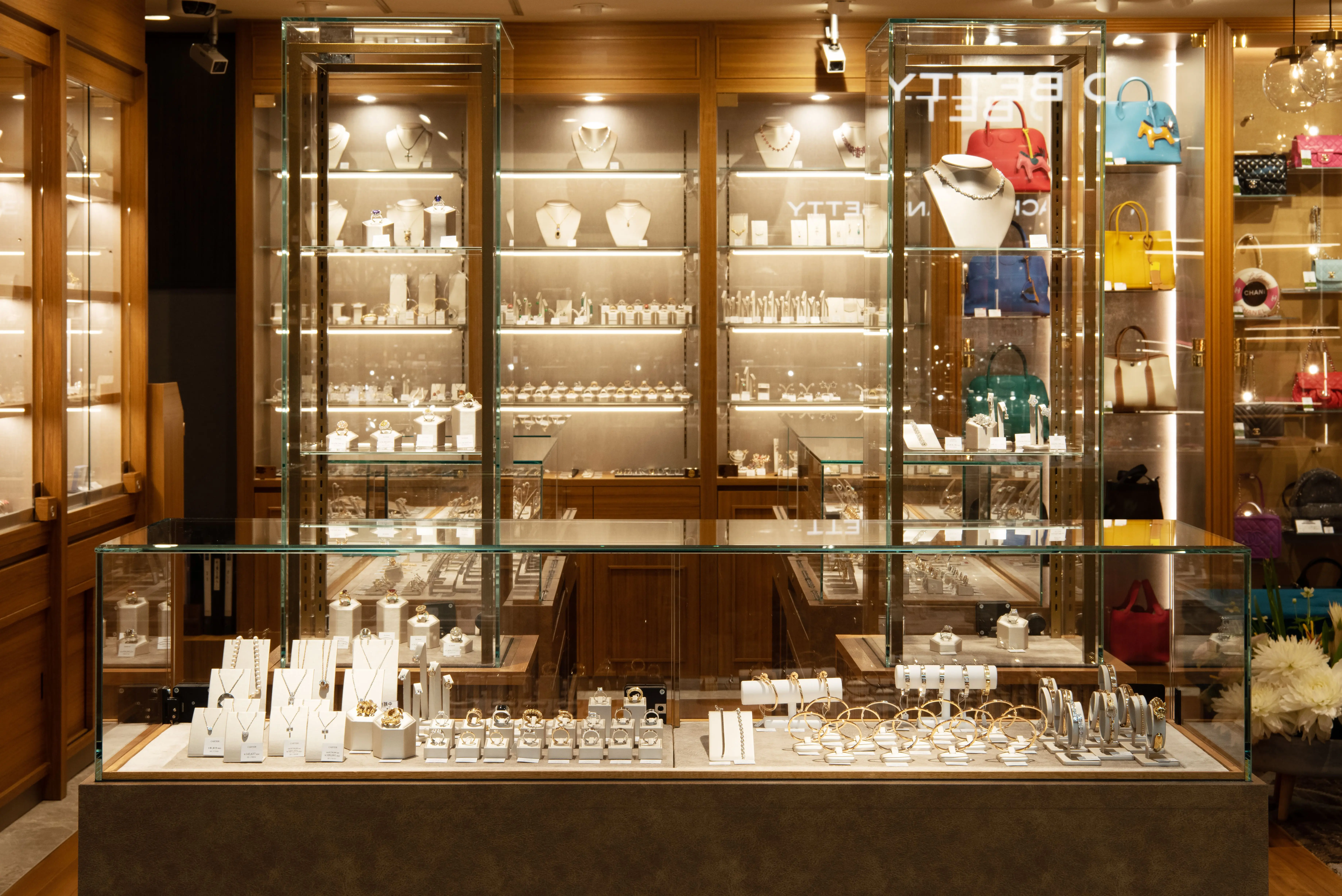 ダミアーニ ベルエポック ミニクロス ネックレス