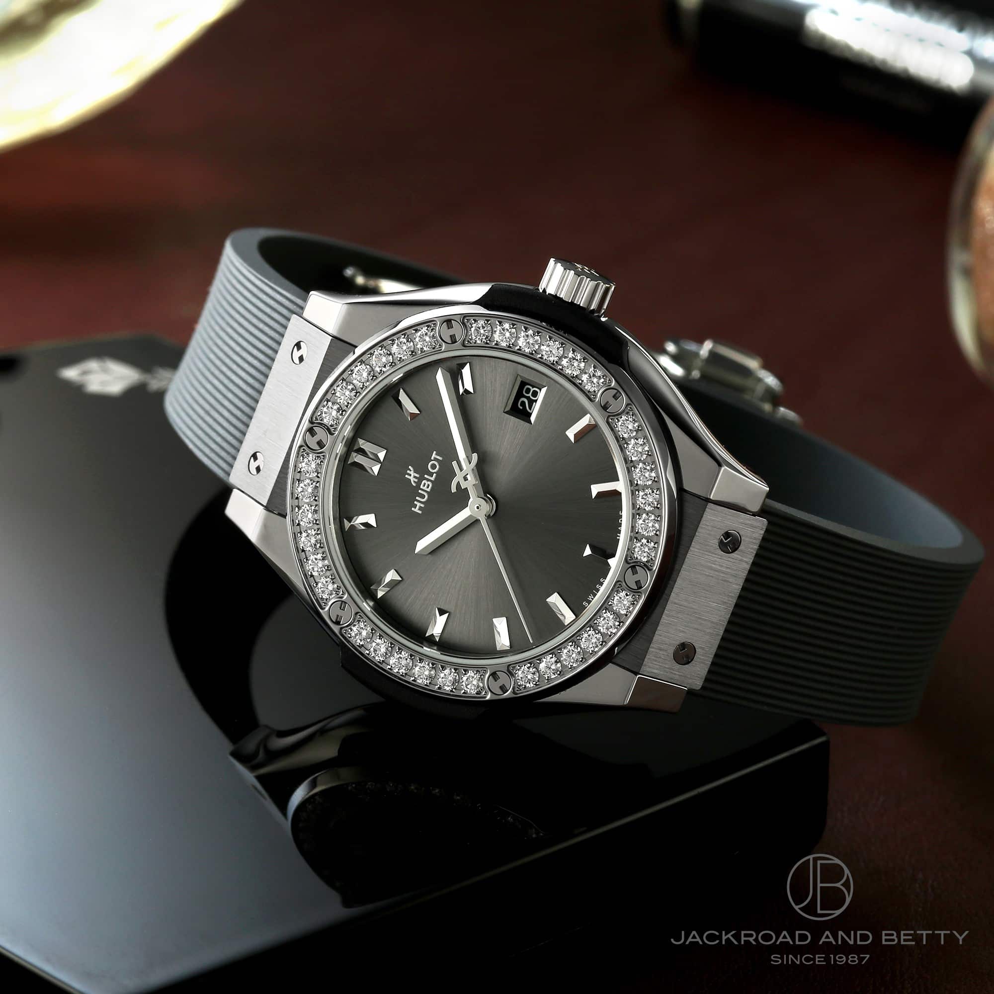 Hublot クラシックフュージョン グレー アナログ時計 レーシンググレー ウブロ クラシック・フュージョン レーシンググレー チタニウム