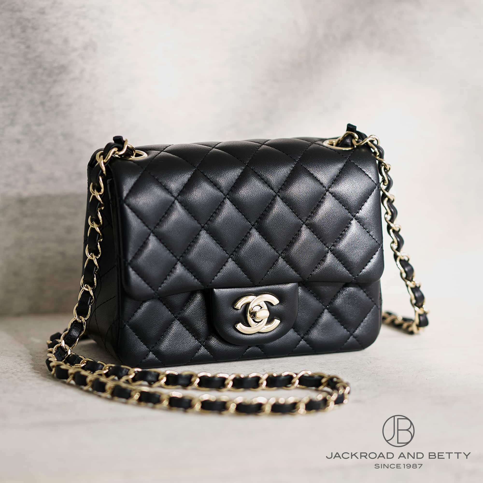 ミニ クラシック ハンドバッグ ブラック 黒[A35200 Y04059 94305] Mini