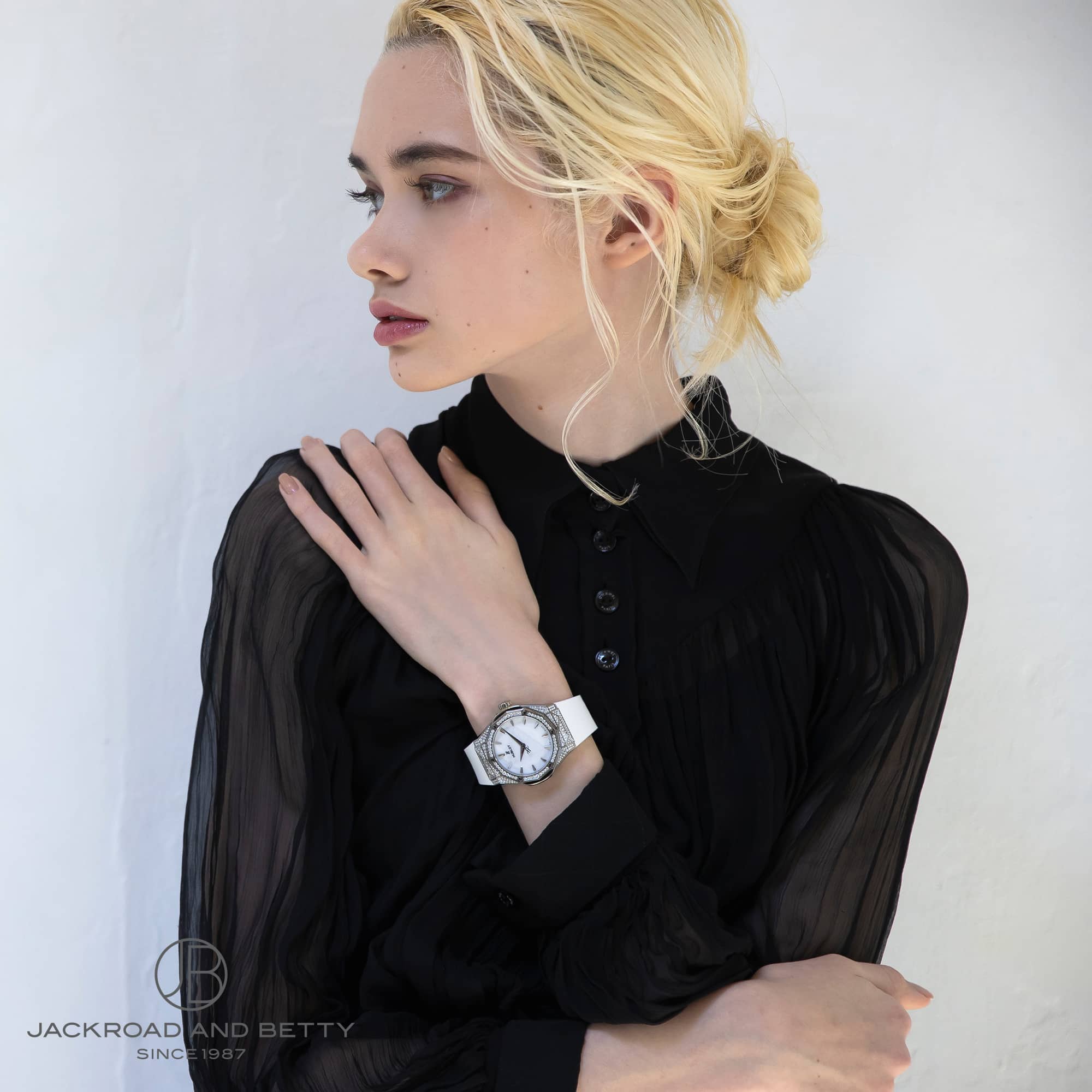 ひろりん様。専用 牛-⑮【凄く綺麗 オーロラクォーツ】10.5㍉玉 16.5 ひろりん様。専用 牛-⑮【凄く綺麗 オーロラクォーツ】10.5㍉玉 16.5