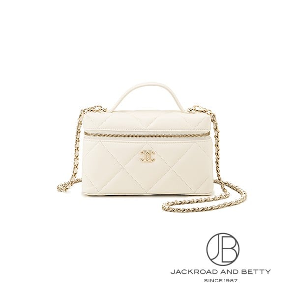 CHANEL ヴァニティケース ホワイト 新作
