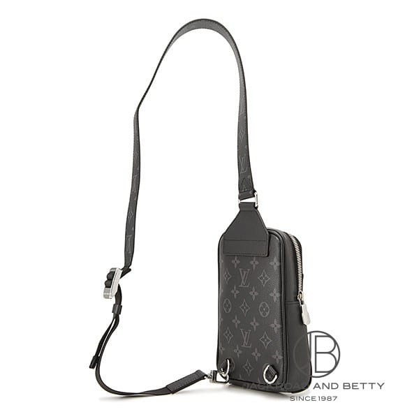 Louis Vuitton Outdoor slingbag (M30741)