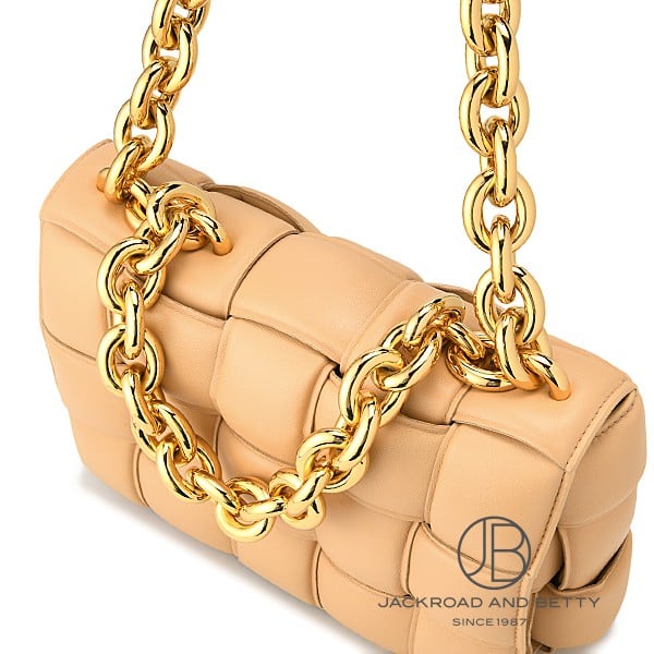 正規店買付【BOTTEGA VENETA】ベージュ ショルダーバッグ チェーン カセット ショルダーバッグ アーモンド ベージュ