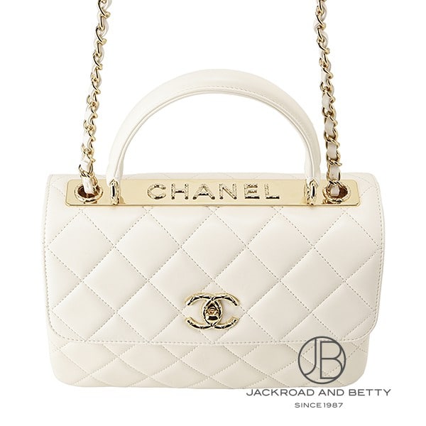 CHANEL トップハンドルフラップバッグ　マトラッセ