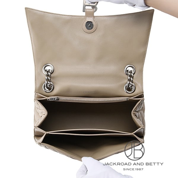 国内即発+BALENCIAGA+Crush ミディアム チェーンバッグ BALENCIAGA(バレンシアガ) Crushクラッシュミディアムチェーン