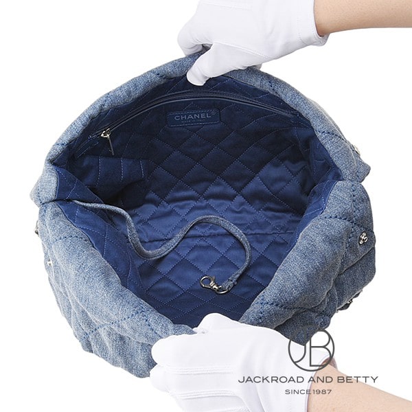 CHANEL 22 スモール ハンドバッグ デニム[AS3260 B16649 NY101 CHANEL 22 スモール ハンドバッグ デニム[AS3260 B16649 NY101