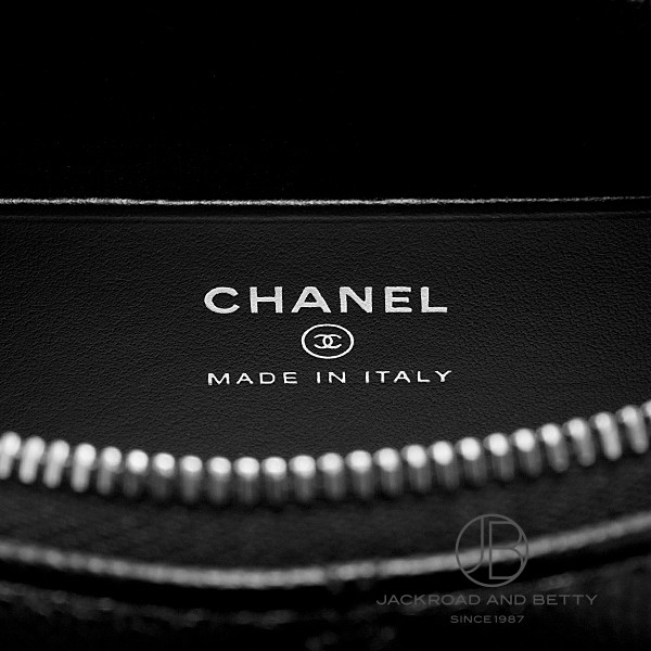 Ayu　シャネル 海外店 限定　シャネルマトラッセ　グッチ CHANEL（シャネル） 【新品同様】シャネル マトラッセ ビジネス
