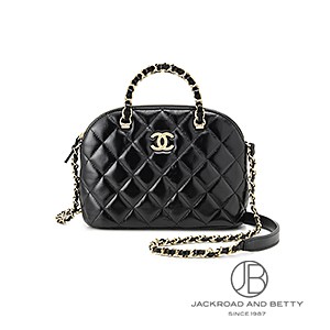 CHANEL 黒ベルベットパーティーバッグ CHANEL(シャネル) パーティーバッグ(レディース) - 海外通販のBUYMA