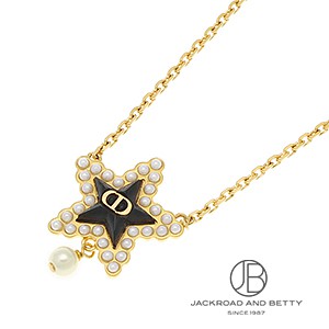 チャームがCUTE♪【Dior】Petit CD Bee ネックレス 二重で首元が華やかに♪》Dior Petit CD Bee ネックレス