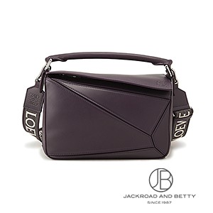 ロエベ 黒バッグに スパンコール 花柄 デコルテ 関送無 LOEWE JAPAN / ロエベ ジャパン on X: 