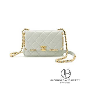 CHANEL グレージュ スエード ショルダーバッグ　マトラッセ　シャネル 楽天市場】CHANEL シャネル マトラッセ ショルダーバッグ